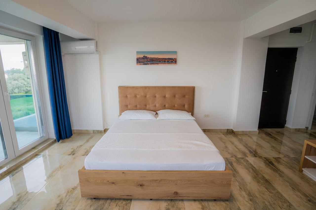 Home For Four Navodari Bagian luar foto